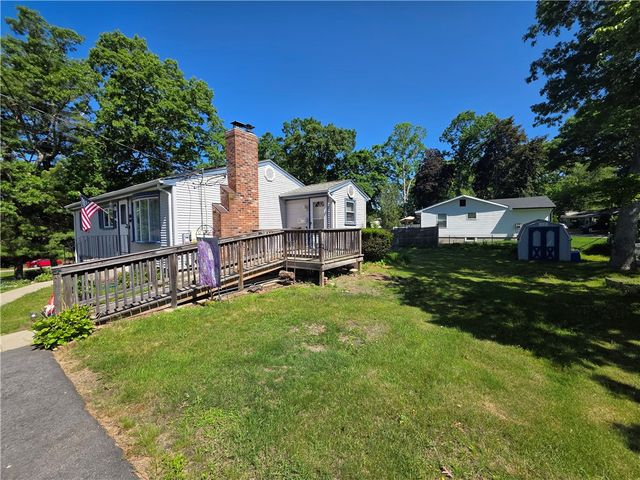 1 Hopkins Court, Coventry, RI 02816