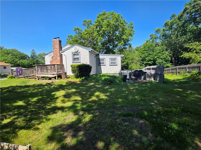 1 Hopkins Court, Coventry, RI 02816