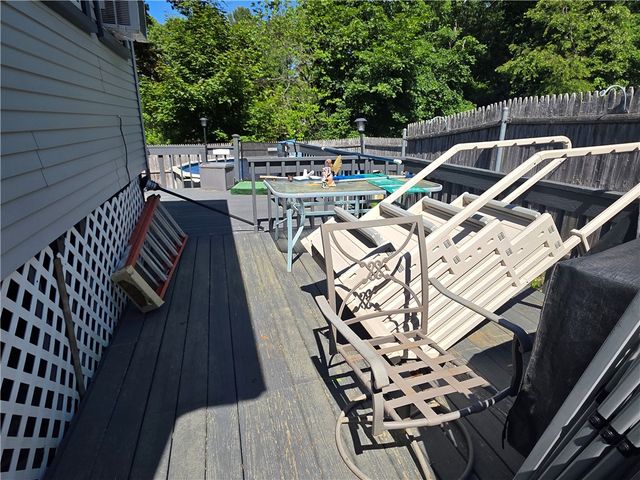 1 Hopkins Court, Coventry, RI 02816