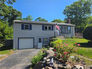 1 Hopkins Court, Coventry, RI 02816