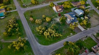 119 FRIENDLYWOOD DR, Canyon Lake, TX 78133