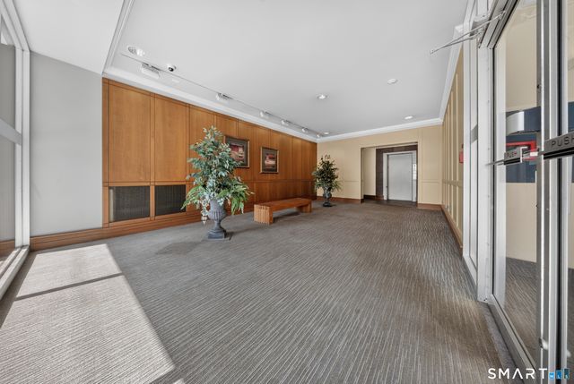 140 Grove Street 2H, Stamford, CT 06901