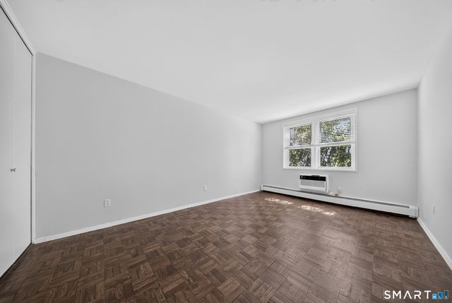 140 Grove Street 2H, Stamford, CT 06901