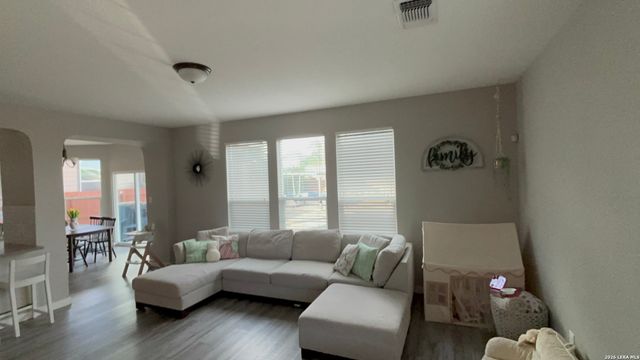 108 GATEWOOD CLF, Cibolo, TX 78108