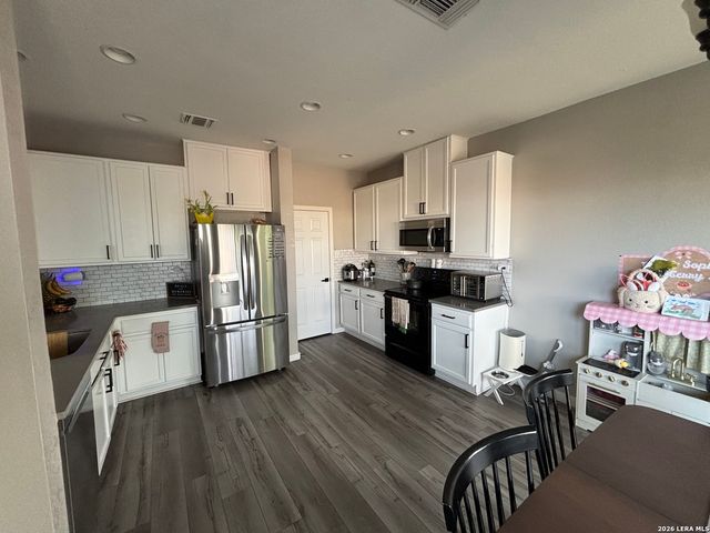 108 GATEWOOD CLF, Cibolo, TX 78108