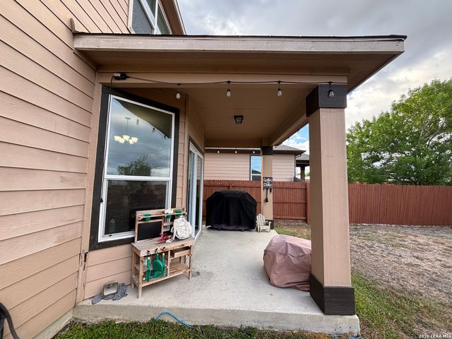 108 GATEWOOD CLF, Cibolo, TX 78108