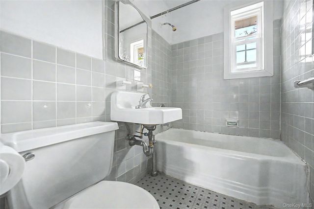 22637 Union Turnpike B, Bayside, NY 11364