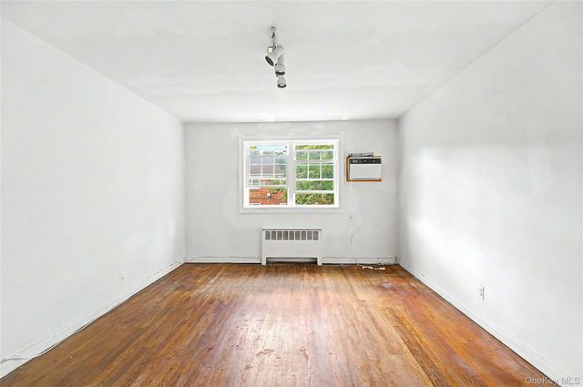 22637 Union Turnpike B, Bayside, NY 11364