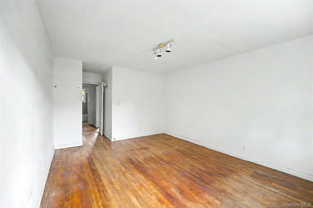 22637 Union Turnpike B, Bayside, NY 11364
