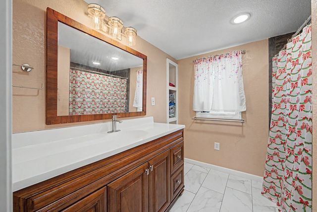511 Marshall Street, Dexter, IA 50070