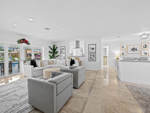 2811 NE 55th Place, Fort Lauderdale, FL 33308