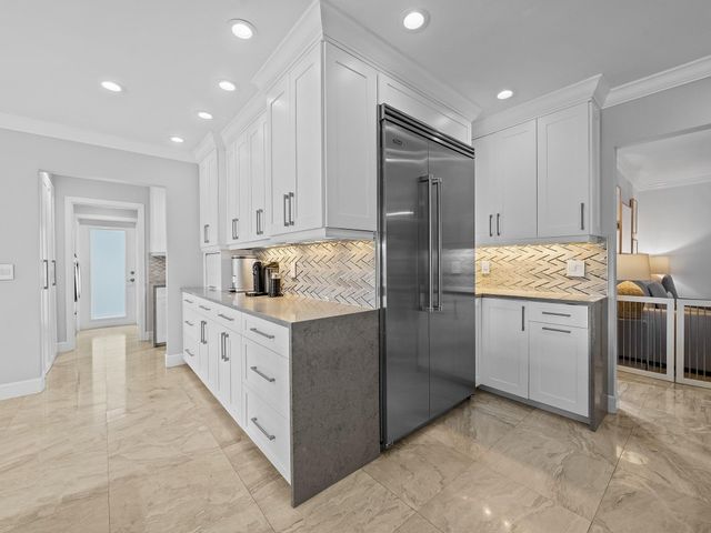 2811 NE 55th Place, Fort Lauderdale, FL 33308