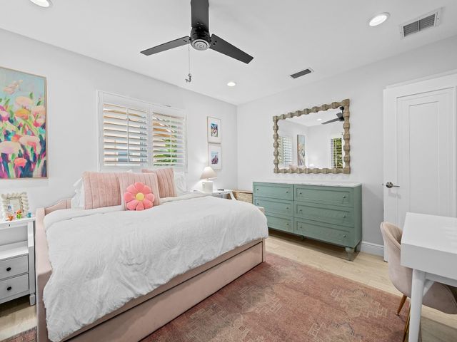 2811 NE 55th Place, Fort Lauderdale, FL 33308