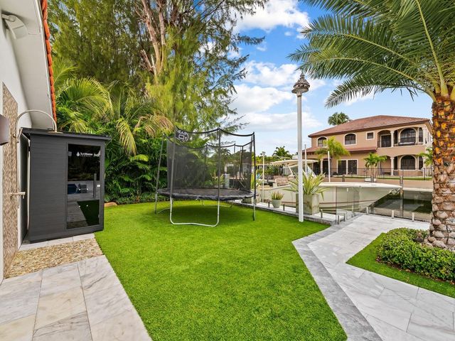 2811 NE 55th Place, Fort Lauderdale, FL 33308