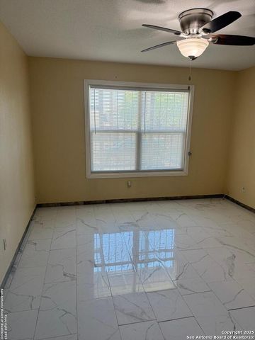 5944 Danny Kaye Dr Apt 1, San Antonio, TX 78240