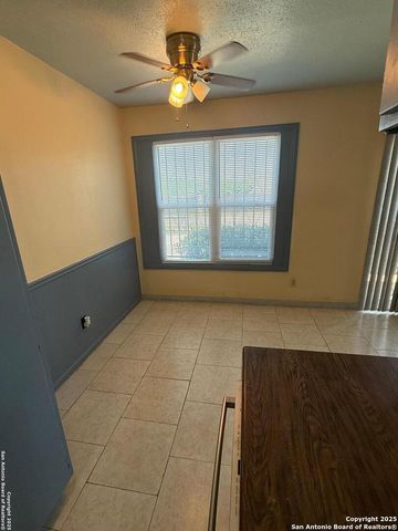 5944 Danny Kaye Dr Apt 1, San Antonio, TX 78240