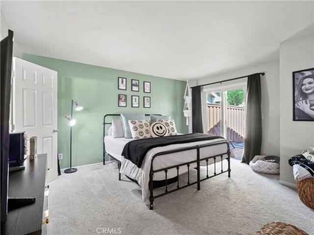 16623 Shinedale Drive, Canyon Country, CA 91387