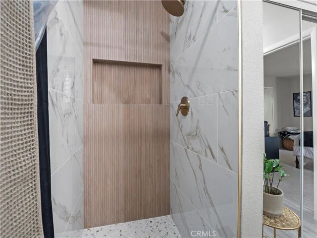 16623 Shinedale Drive, Canyon Country, CA 91387