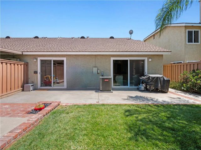 16623 Shinedale Drive, Canyon Country, CA 91387