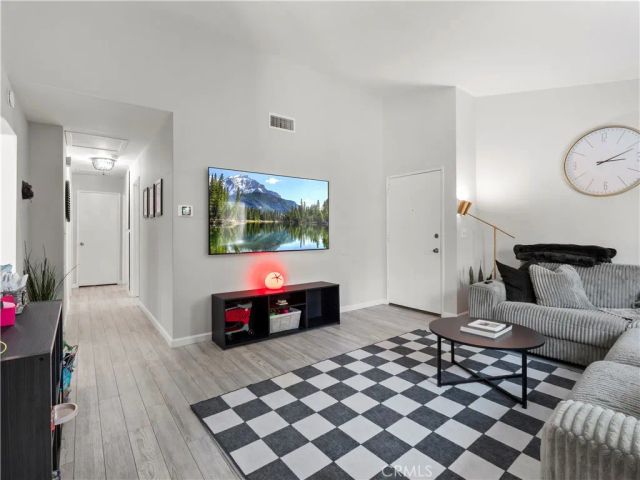 16623 Shinedale Drive, Canyon Country, CA 91387