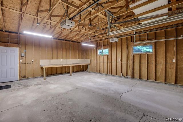 2580 Harvest Hill, Brighton Township, MI 48114
