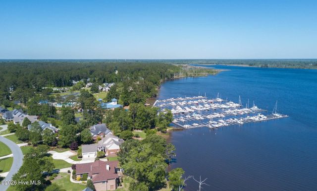 104 Fairview Lane, Chocowinity, NC 27817