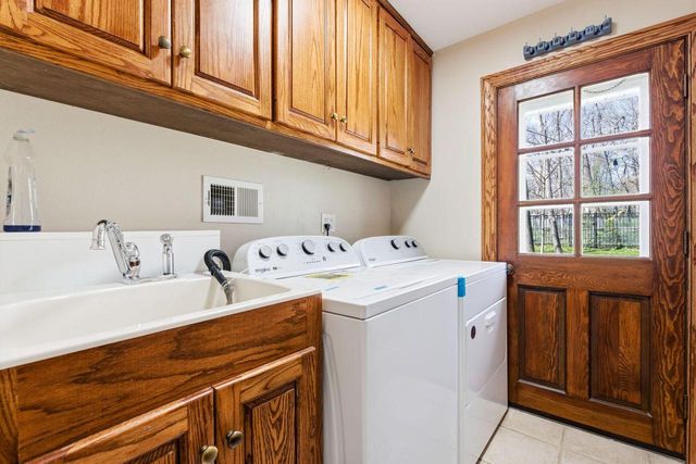 4550 Thorncrest DRIVE, Franklin, WI 53132
