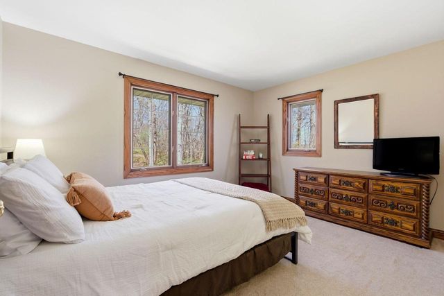 4550 Thorncrest DRIVE, Franklin, WI 53132