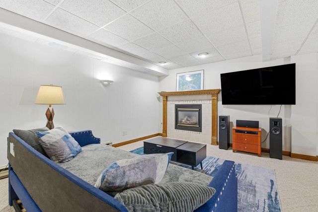 4550 Thorncrest DRIVE, Franklin, WI 53132