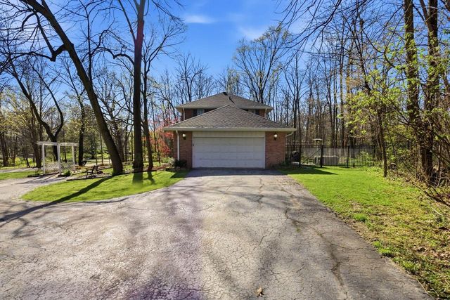 4550 Thorncrest DRIVE, Franklin, WI 53132