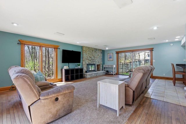 4550 Thorncrest DRIVE, Franklin, WI 53132