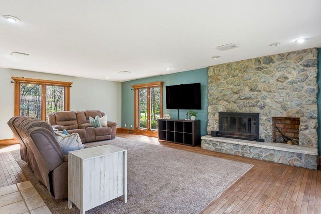 4550 Thorncrest DRIVE, Franklin, WI 53132