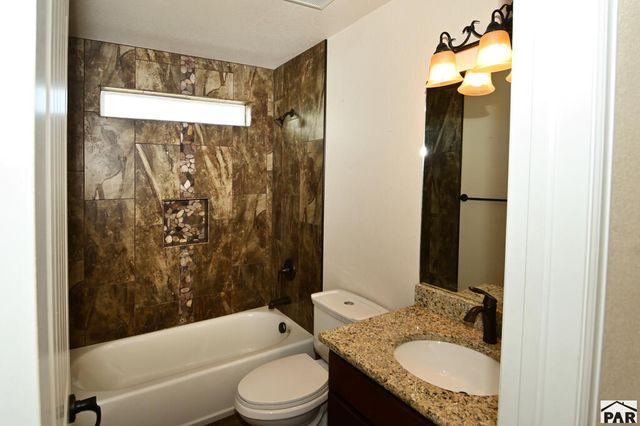 1245 N Ladonia Dr, Pueblo West, CO 81007