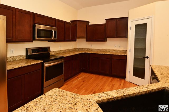 1245 N Ladonia Dr, Pueblo West, CO 81007