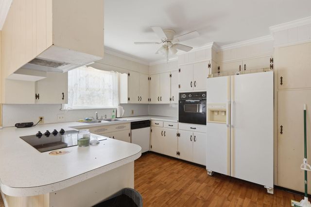 331 Lakeshore Drive, Hot Springs, AR 71913