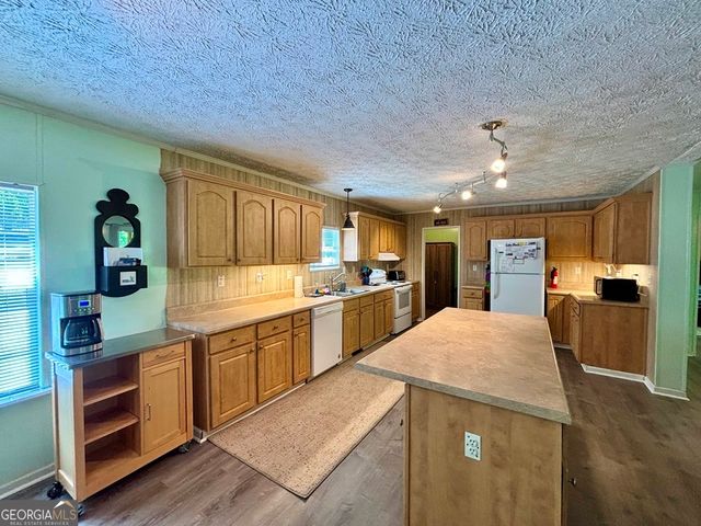 110 Oconee Drive, Sparta, GA 31087