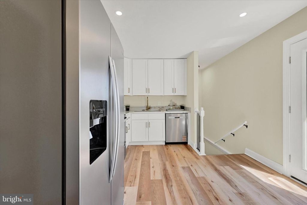 Image 15 of property listing at 105 DUBLIN CT, Bel Air, MD 21014