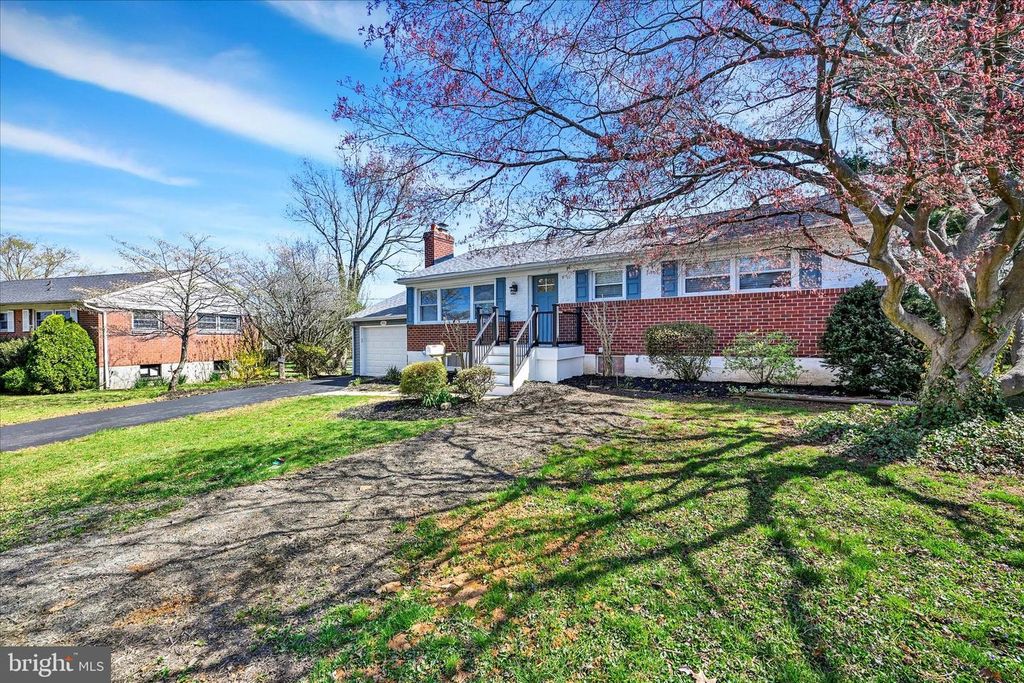 Image 3 of property listing at 105 DUBLIN CT, Bel Air, MD 21014