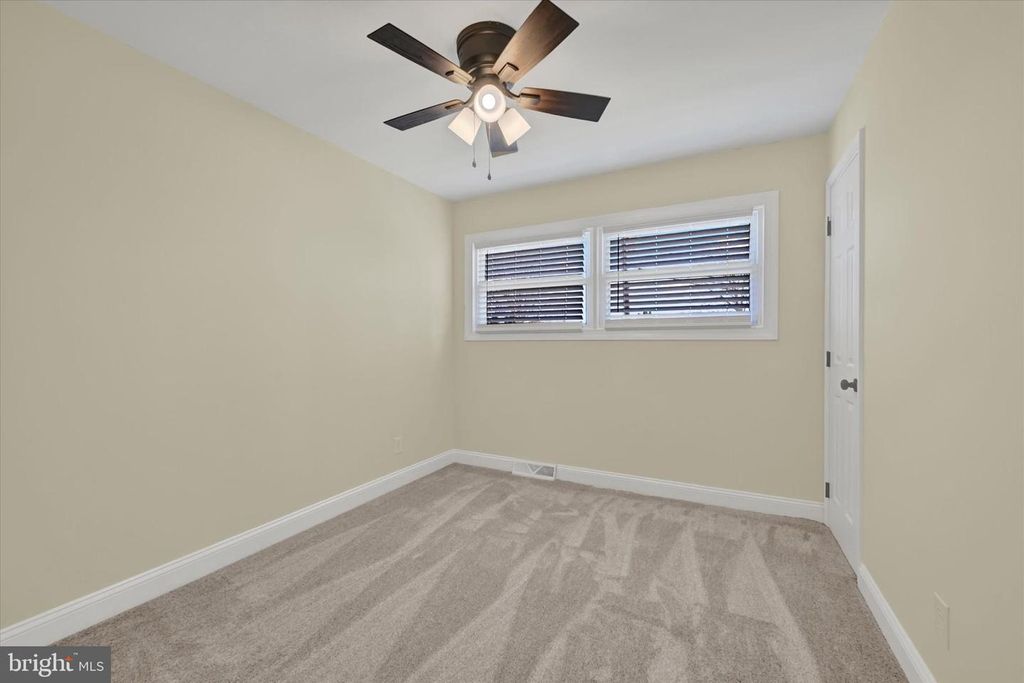 Image 9 of property listing at 105 DUBLIN CT, Bel Air, MD 21014