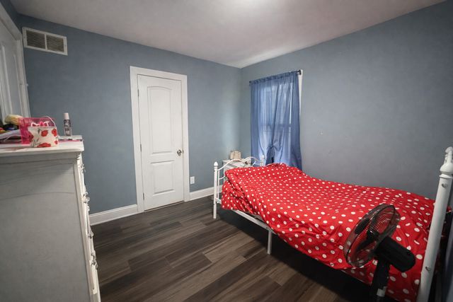 6509 W 83rd Street, Burbank, IL 60459