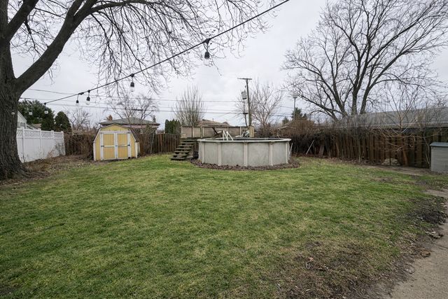 6509 W 83rd Street, Burbank, IL 60459