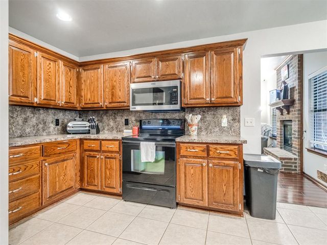 4204 Thorn Burn Place, Oklahoma City, OK 73179