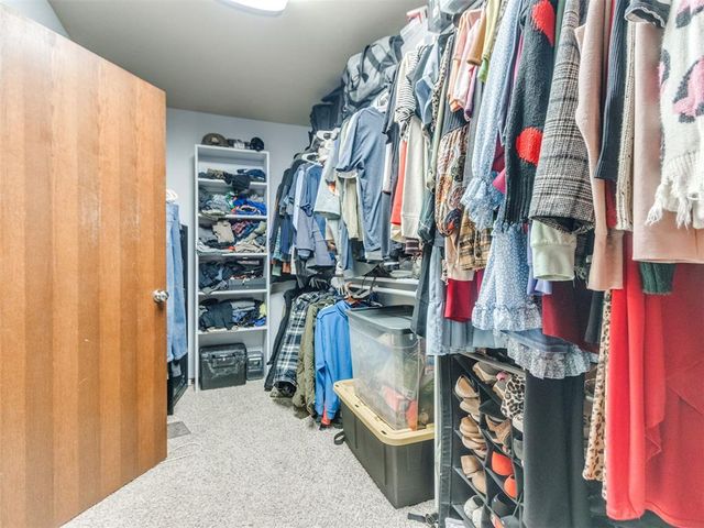 4204 Thorn Burn Place, Oklahoma City, OK 73179