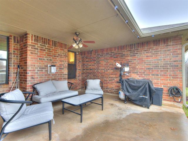 4204 Thorn Burn Place, Oklahoma City, OK 73179