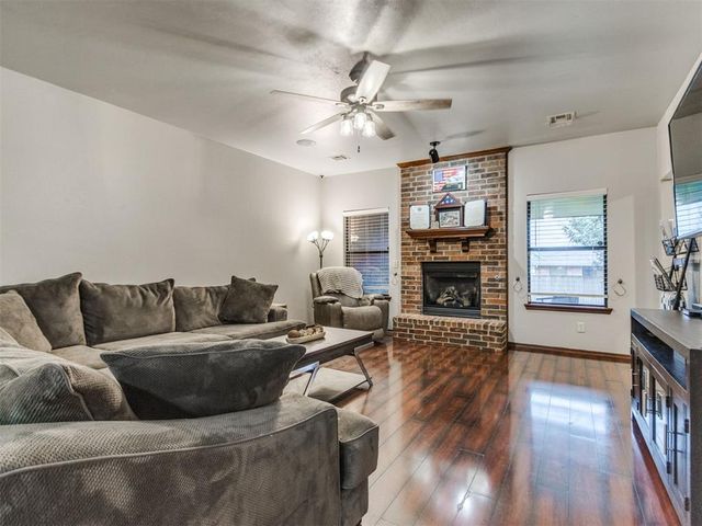 4204 Thorn Burn Place, Oklahoma City, OK 73179