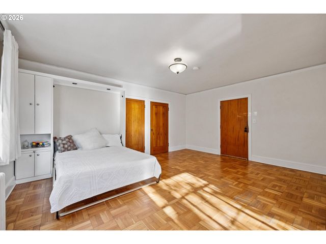 2336 Sw OSAGE St 406, Portland, OR 97205