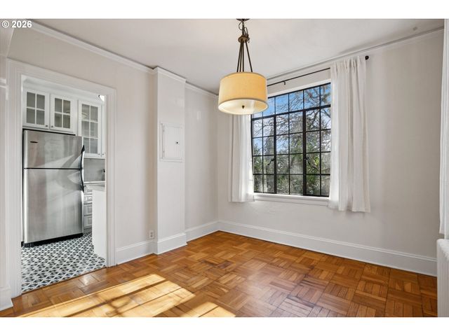 2336 Sw OSAGE St 406, Portland, OR 97205