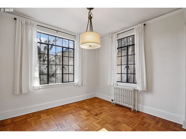 2336 Sw OSAGE St 406, Portland, OR 97205