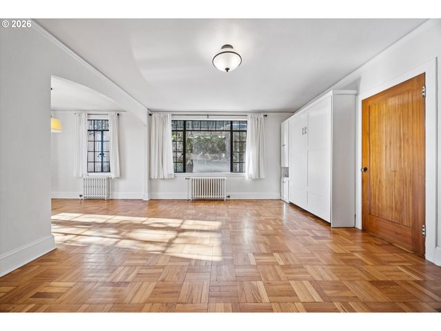 2336 Sw OSAGE St 406, Portland, OR 97205