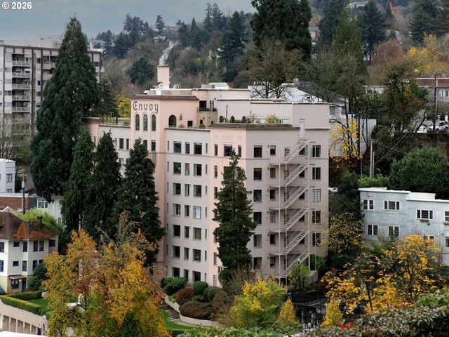 2336 Sw OSAGE St 406, Portland, OR 97205